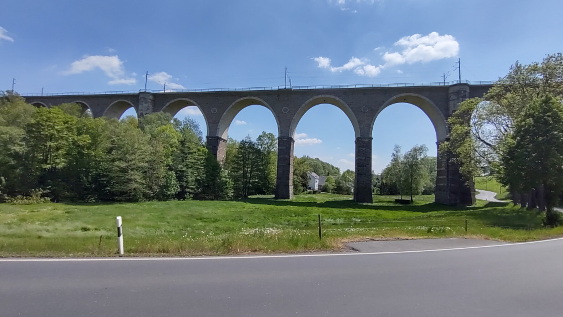 22-11bIMG-20220518-133826378-HDR-1800